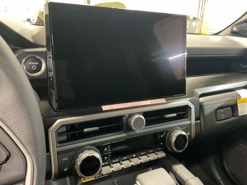 New 2026 Toyota 4Runner Limited AWD/4WD image 15