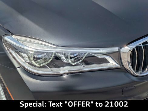 Used 2018 BMW 750i xDrive AWD/4WD image 9