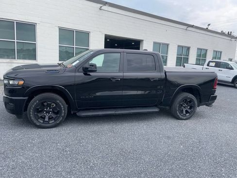 Used 2025 RAM 1500 Big Horn AWD/4WD image 2