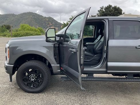 New 2026 Ford F250 Lariat w/ Black Appearance Package AWD/4WD image 47