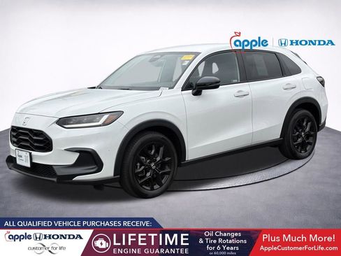 Used 2024 Honda HR-V Sport image 3