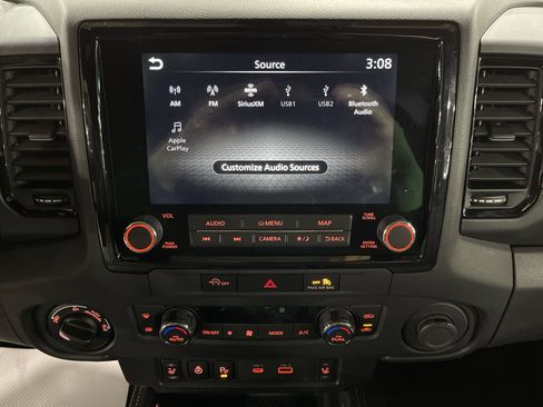 Used 2024 Nissan Frontier PRO-4X w/ Pro Convenience Package image 23