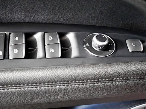 Used 2019 Alfa Romeo Stelvio Ti Sport w/ Quick Order Package 22S Sport image 16