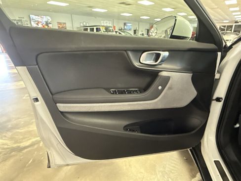 Used 2021 Polestar Polestar 2 AWD/4WD image 10