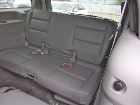 Used 2006 Ford Freestar Limited FWD image 13