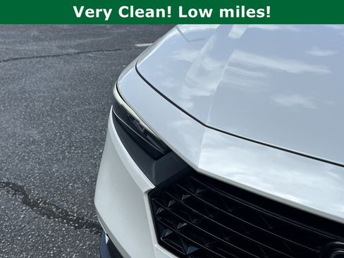 Used 2023 Honda Accord EX image 12
