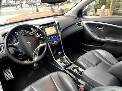 Used 2016 Hyundai Elantra GT w/ Option Group 03 image 8