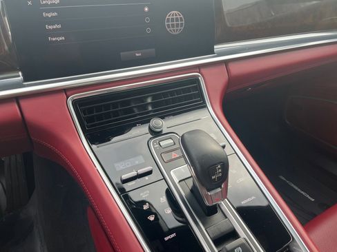 Used 2023 Porsche Panamera image 17