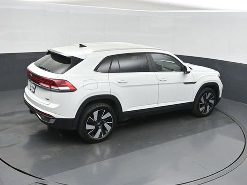 Used 2025 Volkswagen Atlas Cross Sport SE AWD/4WD image 30