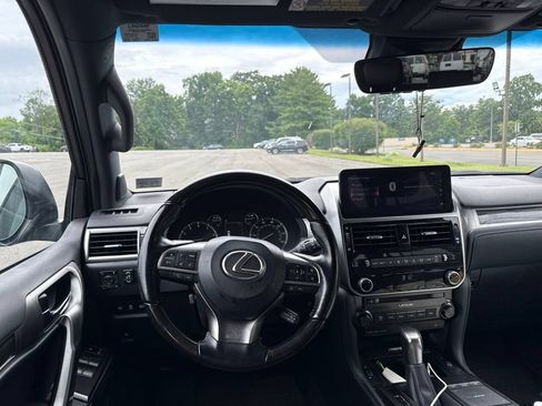 Used 2022 Lexus GX 460 Premium w/ Premium Plus Package AWD/4WD image 3
