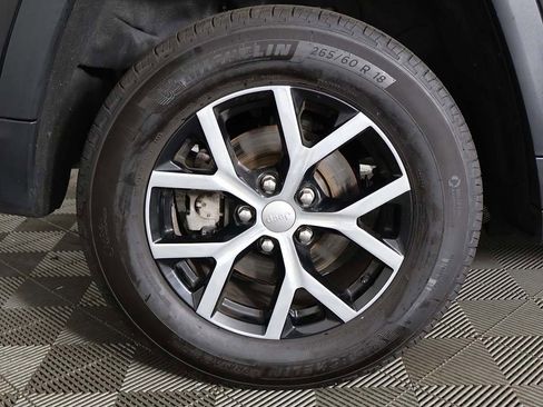 Used 2024 Jeep Grand Cherokee Limited image 22