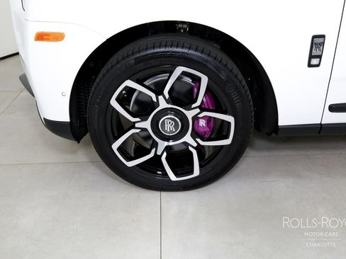 Used 2024 Rolls-Royce Cullinan image 35