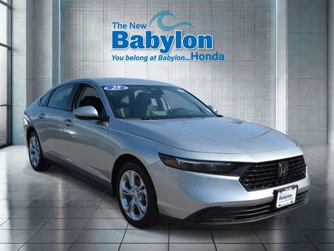 Used 2025 Honda Accord LX image 6