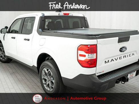 Used 2025 Ford Maverick XLT FWD image 3