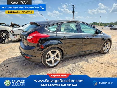 Used 2014 Ford Focus Titanium FWD image 4