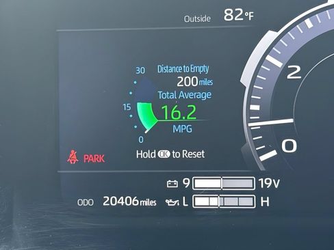 Used 2025 Toyota Tundra Platinum AWD/4WD image 18