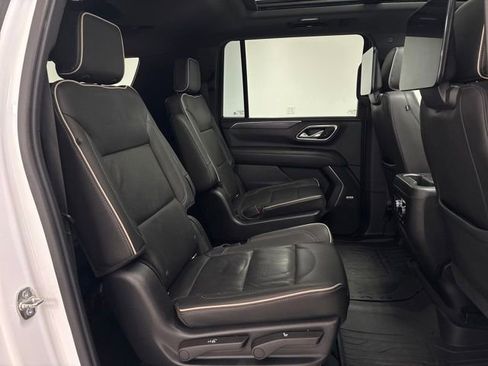 Used 2021 GMC Yukon XL SLT image 24