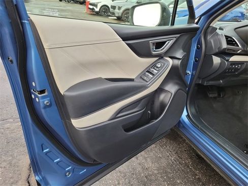 Used 2023 Subaru Forester Limited image 6