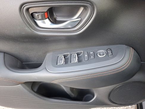 Certified 2023 Honda HR-V Sport image 12