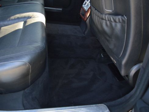 Used 2010 Mercedes-Benz S 550 S 550 4MATIC Sedan 4D image 25