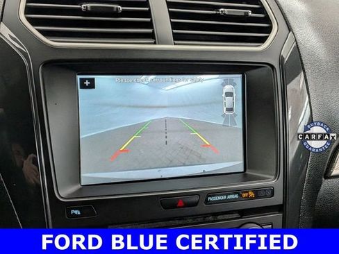 Certified 2018 Ford Explorer XLT w/ Equipment Group 202A image 33