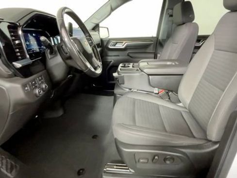 Used 2022 Chevrolet Silverado 1500 LT w/ Protection Package AWD/4WD image 21