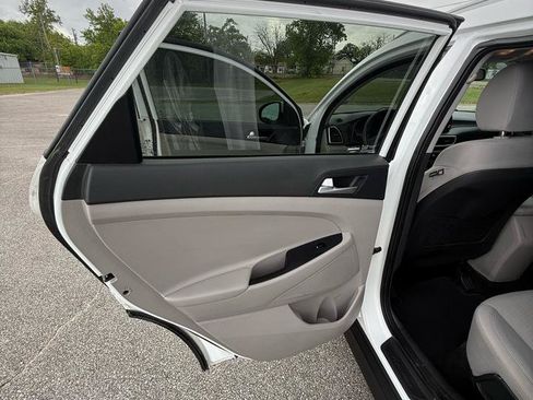 Used 2021 Hyundai Tucson Value FWD image 17