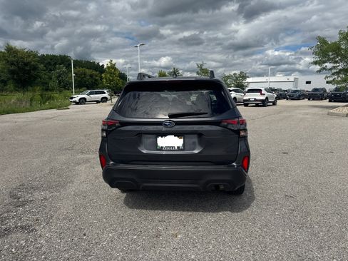 Certified 2025 Subaru Forester Premium AWD/4WD image 12