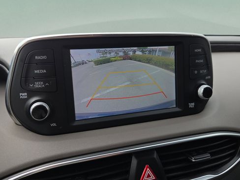 Used 2020 Hyundai Santa Fe SE FWD image 21