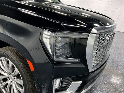 Used 2021 GMC Yukon Denali w/ Denali Premium Package AWD/4WD image 30