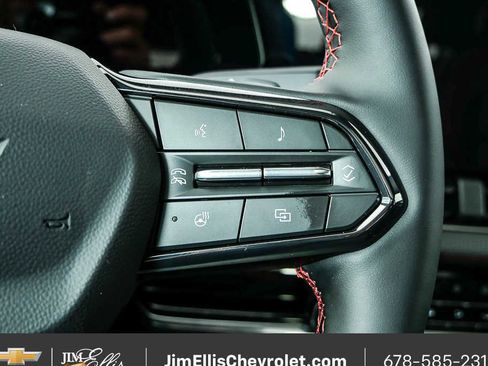 New 2026 Chevrolet Equinox RS w/ Convenience Package III AWD/4WD image 11