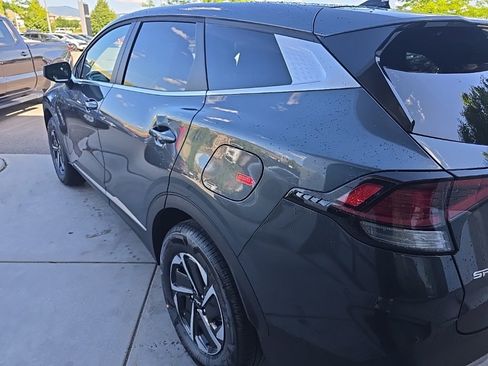 New 2025 Kia Sportage LX image 4