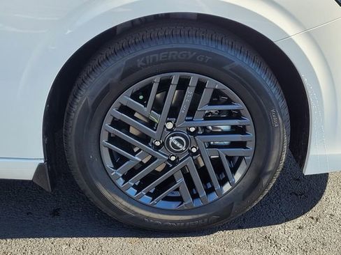 New 2026 Nissan Sentra SV w/ SV Convenience Package FWD image 11