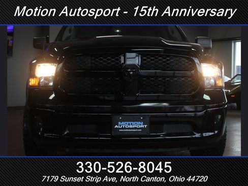 Used 2019 RAM 1500 Classic SLT w/ Black Appearance Group image 39
