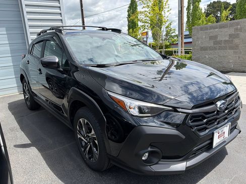 Used 2025 Subaru Crosstrek 2.0i Premium w/ Crosstrek Mirror Package AWD/4WD image 2
