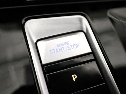 New 2026 Volkswagen Atlas SE image 24