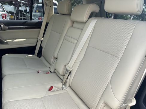 Used 2021 Lexus GX 460 Premium w/ Premium Package AWD/4WD image 25