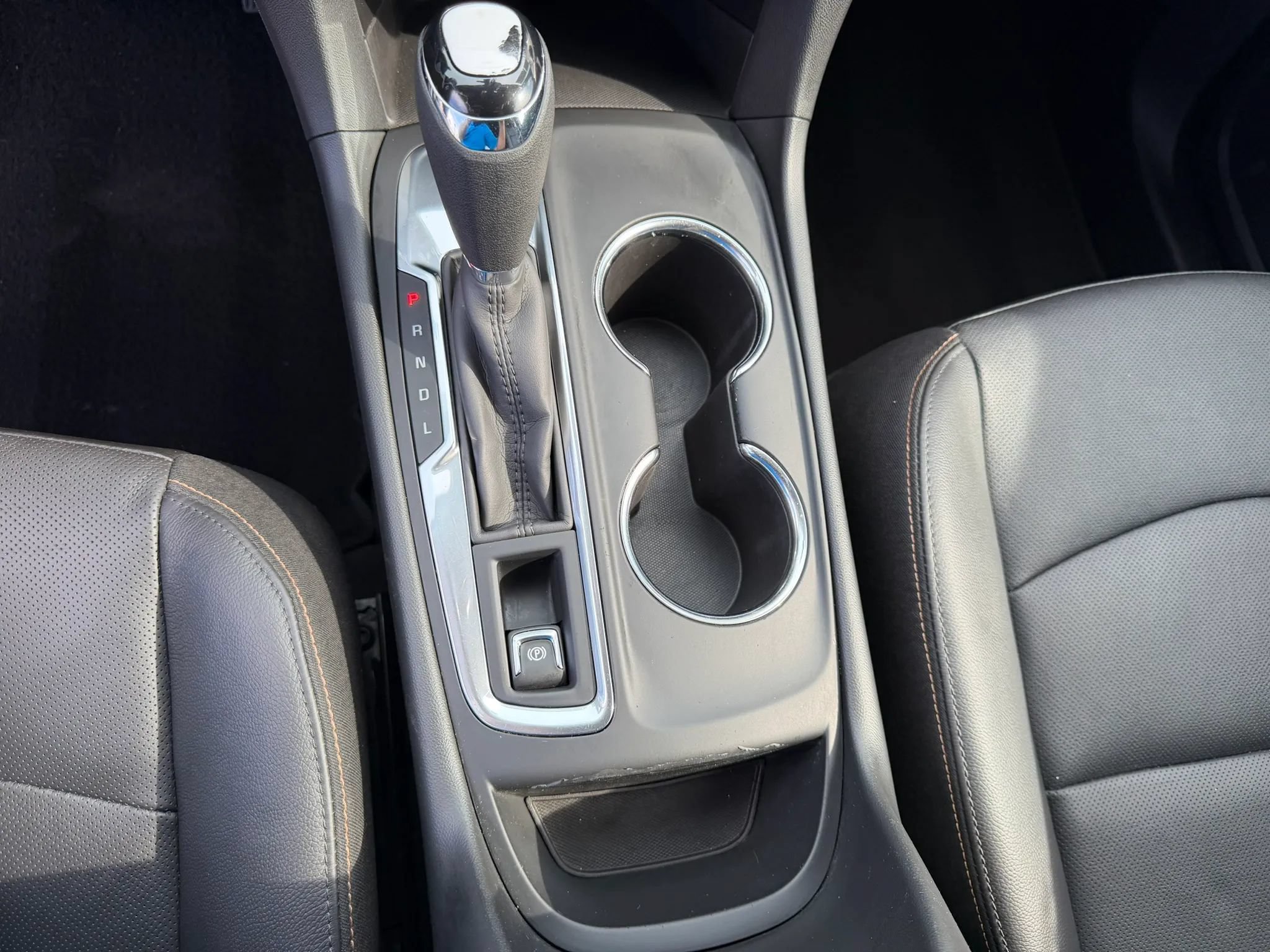 Used 2021 Chevrolet Equinox LT FWD image 38