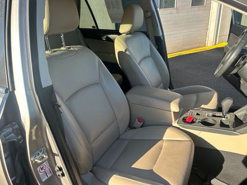 Used 2019 Subaru Outback 2.5i Premium AWD/4WD image 30
