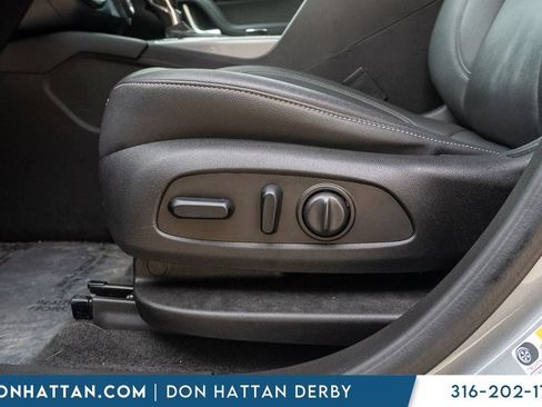 Used 2023 Chevrolet Blazer LT FWD image 22