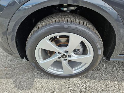 New 2025 Audi Q5 Premium Plus image 25