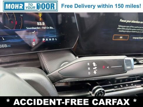 Used 2025 Chevrolet Equinox LT FWD image 14
