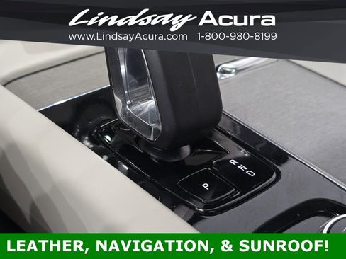 Used 2024 Volvo XC60 B5 Plus image 15