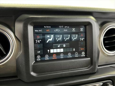 Certified 2021 Jeep Gladiator Overland w/ Cold Weather Group image 37