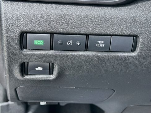 Used 2024 Nissan Sentra S FWD image 16