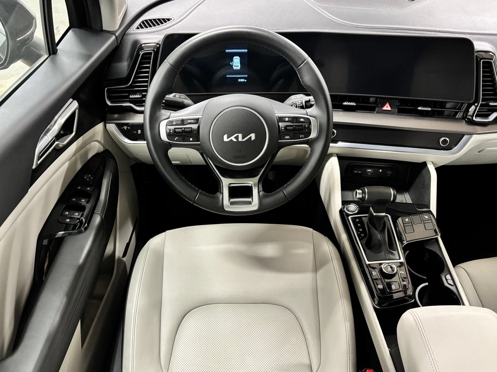 Used 2024 Kia Sportage EX AWD/4WD image 13