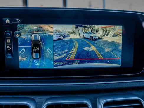 Used 2025 Mercedes-Benz GLS 450 4MATIC w/ AMG Line Exterior image 12