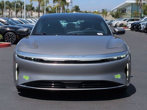Used 2023 Lucid Air Touring AWD/4WD image 3