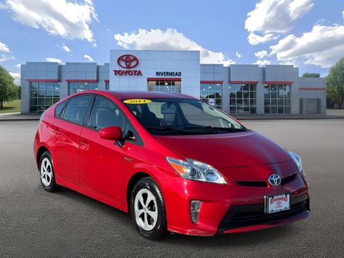 Used 2014 Toyota Prius Two image 2