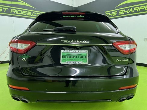 Used 2018 Maserati Levante AWD/4WD image 8